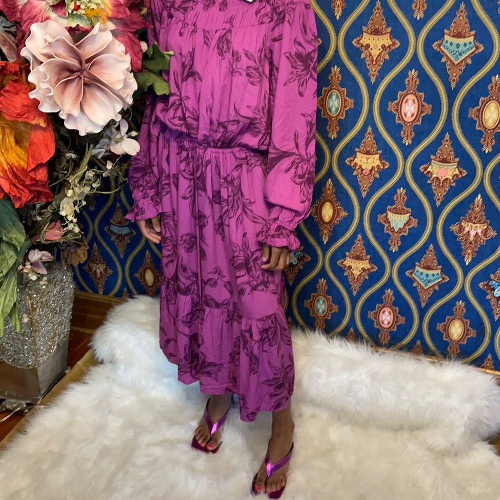 Beautiful midi dress from new day